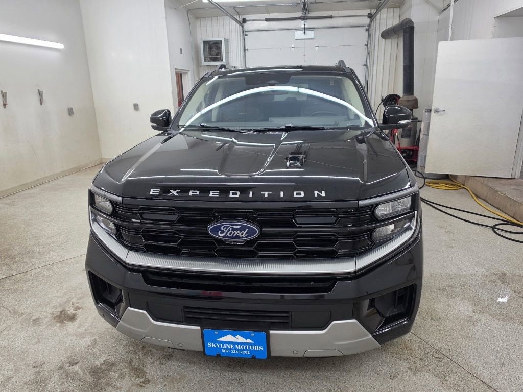 2025 Ford Expedition Max Platinum